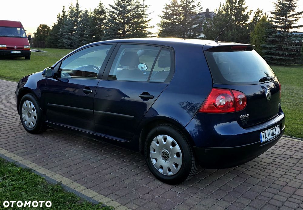 Volkswagen Golf - 5