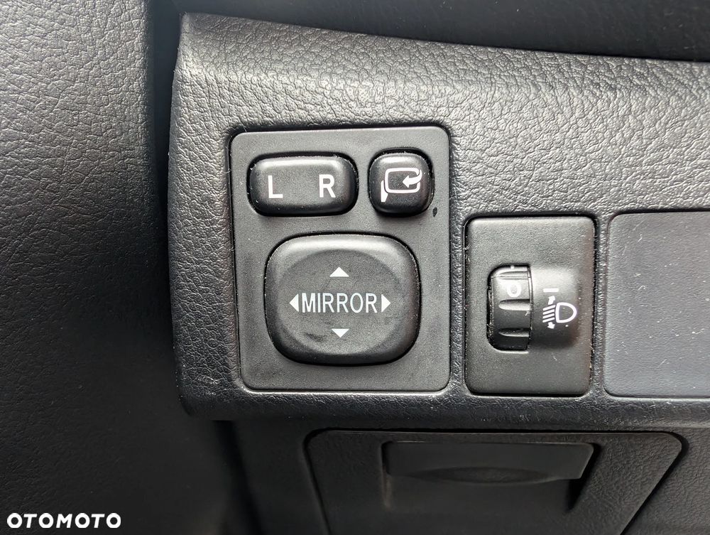 Toyota Corolla 1.6 Comfort - 34