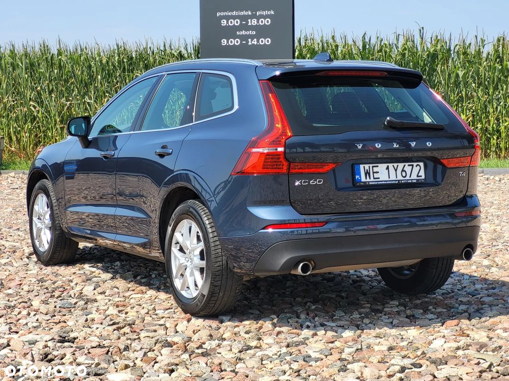 Volvo XC 60 T4 Momentum Pro - 8