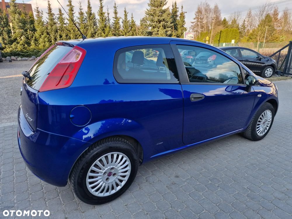 Fiat Punto 1.4 Easy S&S - 8