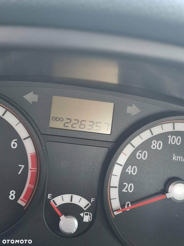 Kia Rio 1.4 Comfort - 2