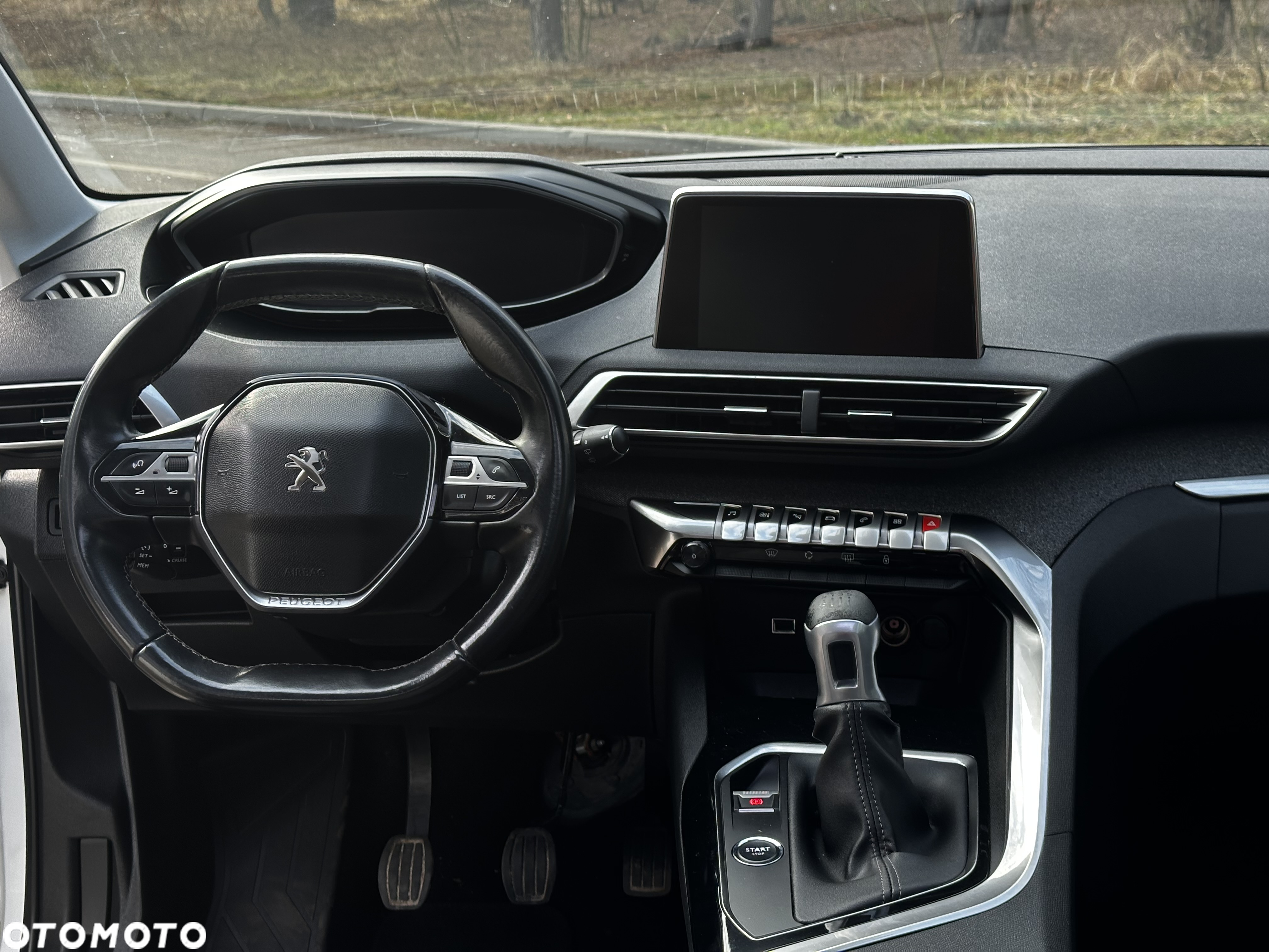 Peugeot 3008 1.2 PureTech Allure S&S - 9