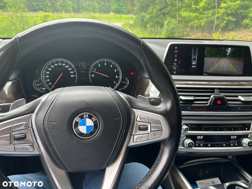 BMW Seria 7 740Li xDrive - 11