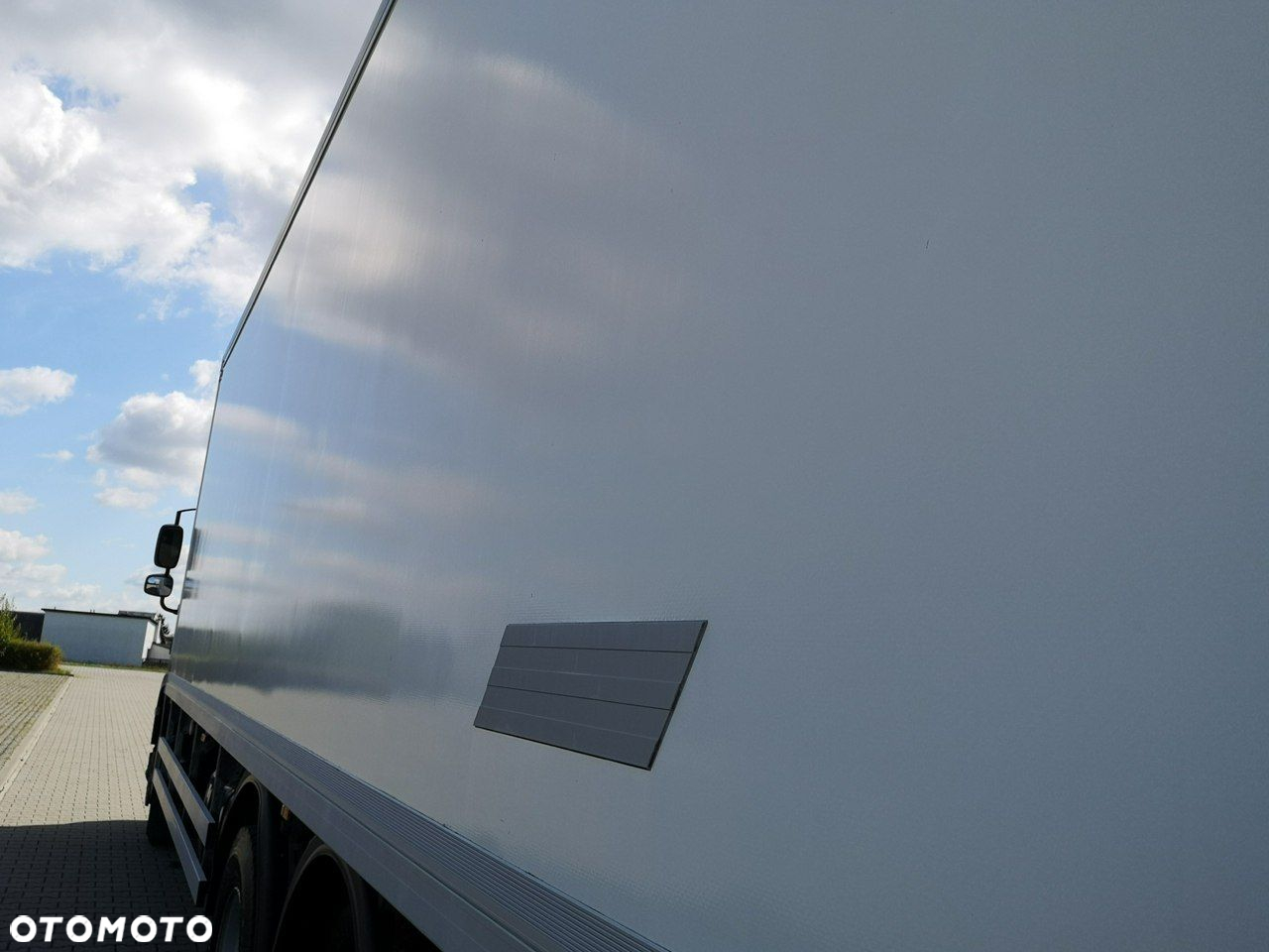 DAF CF 370 Chłodnia 3 Osiowa Winda Manual Niski Przebieg! - 9