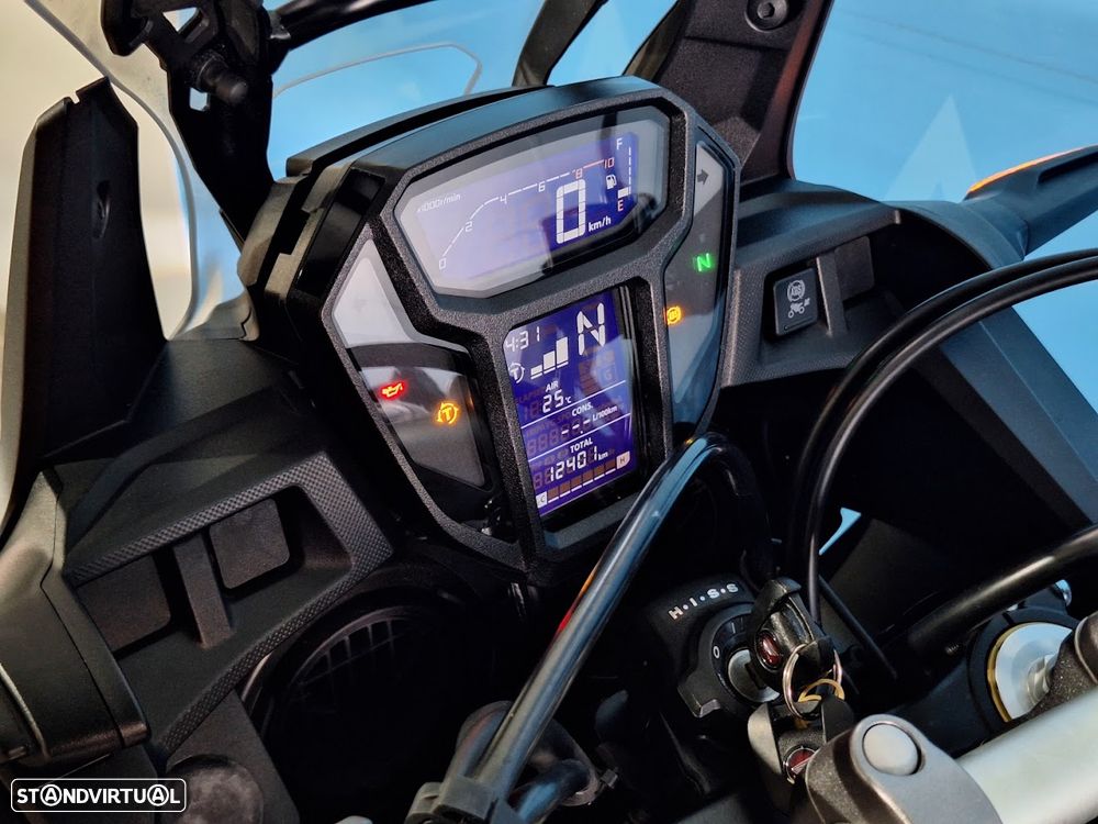 Honda Africa Twin 1000 - 10