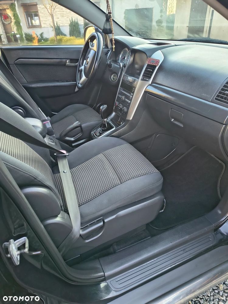 Chevrolet Captiva 2.4 LS 5os - 7