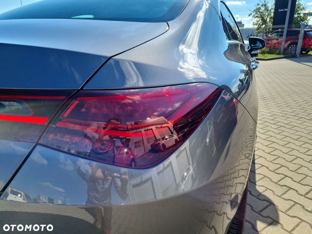 Mercedes-Benz CLA 180 Progressive 7G-DCT - 11