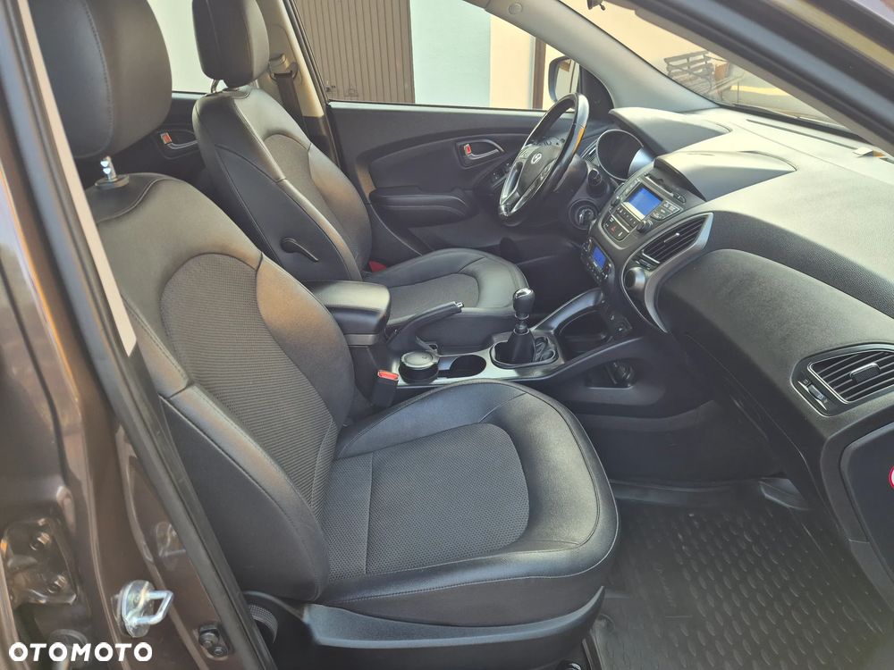 Hyundai ix35 1.7 CRDi 2WD Fifa World Cup Edition - 21