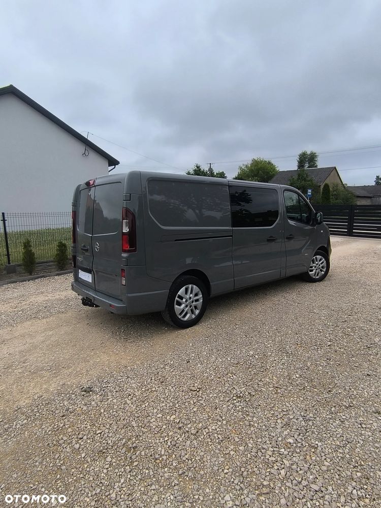Opel Vivaro - 11