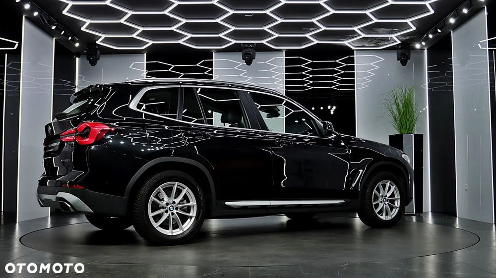 BMW X3 xDrive20i Luxury Line - 9