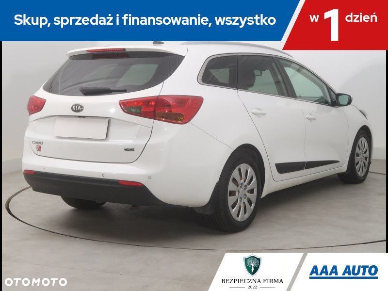 Kia Ceed - 7