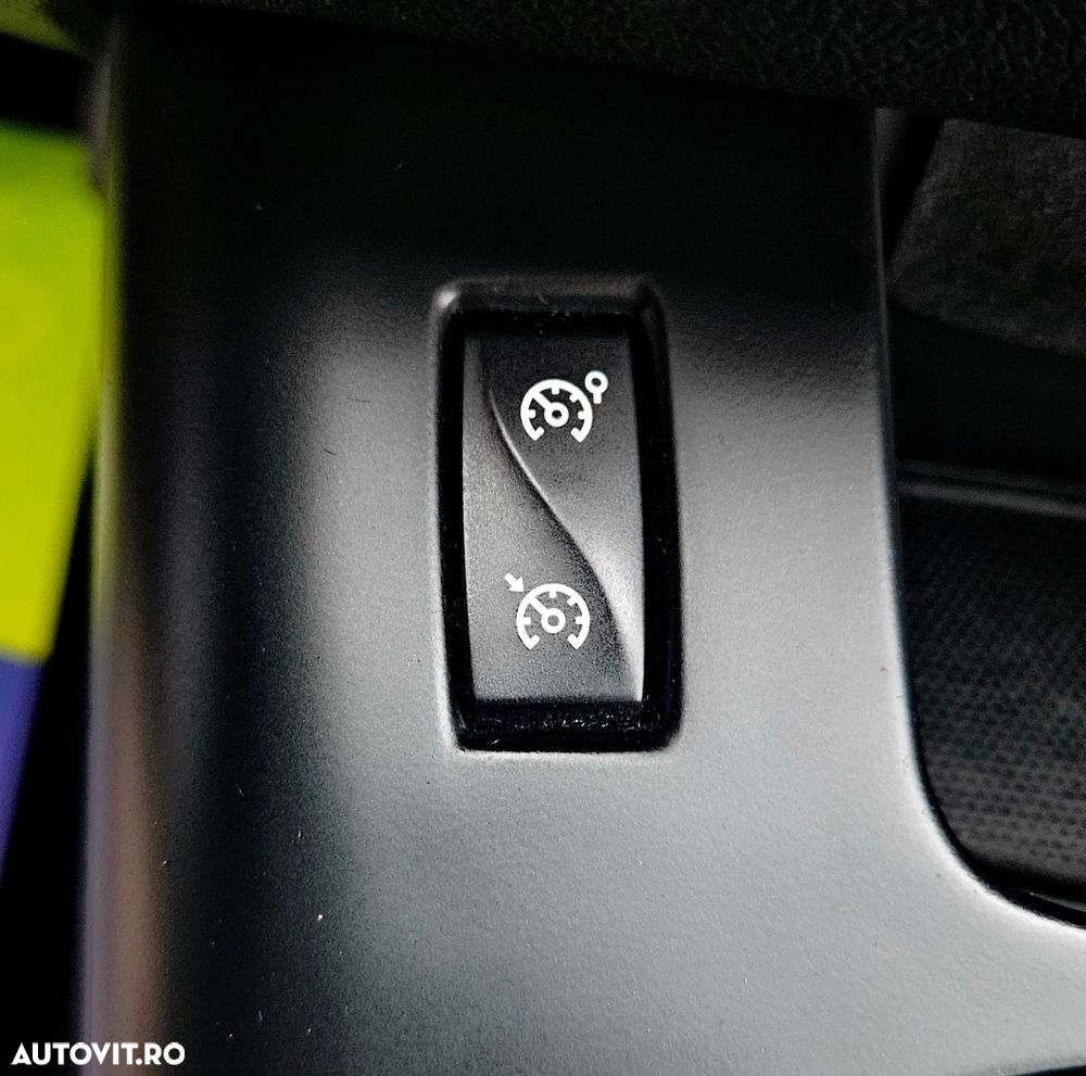 Renault Grand Scenic - 20