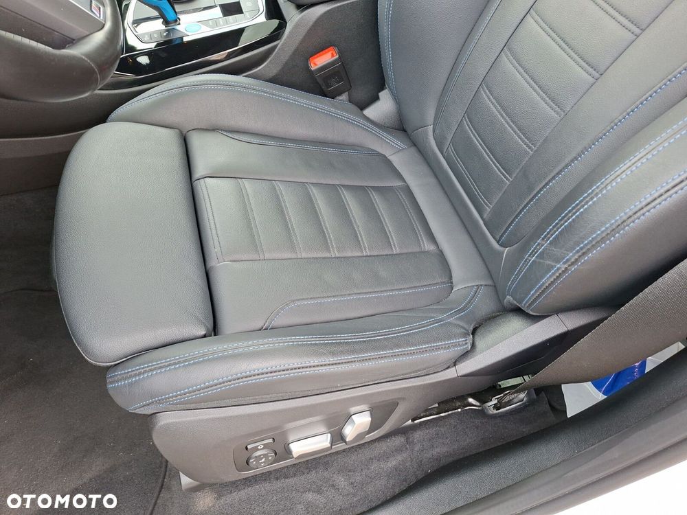 BMW iX3 80kWh Impressive - 14