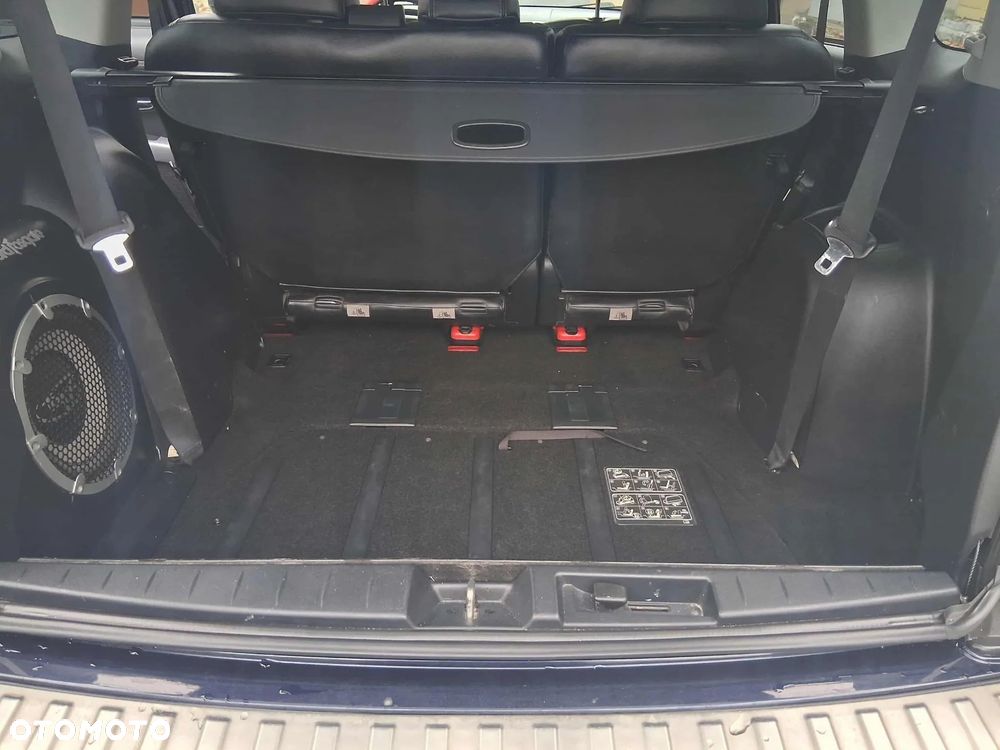 Mitsubishi Outlander - 8