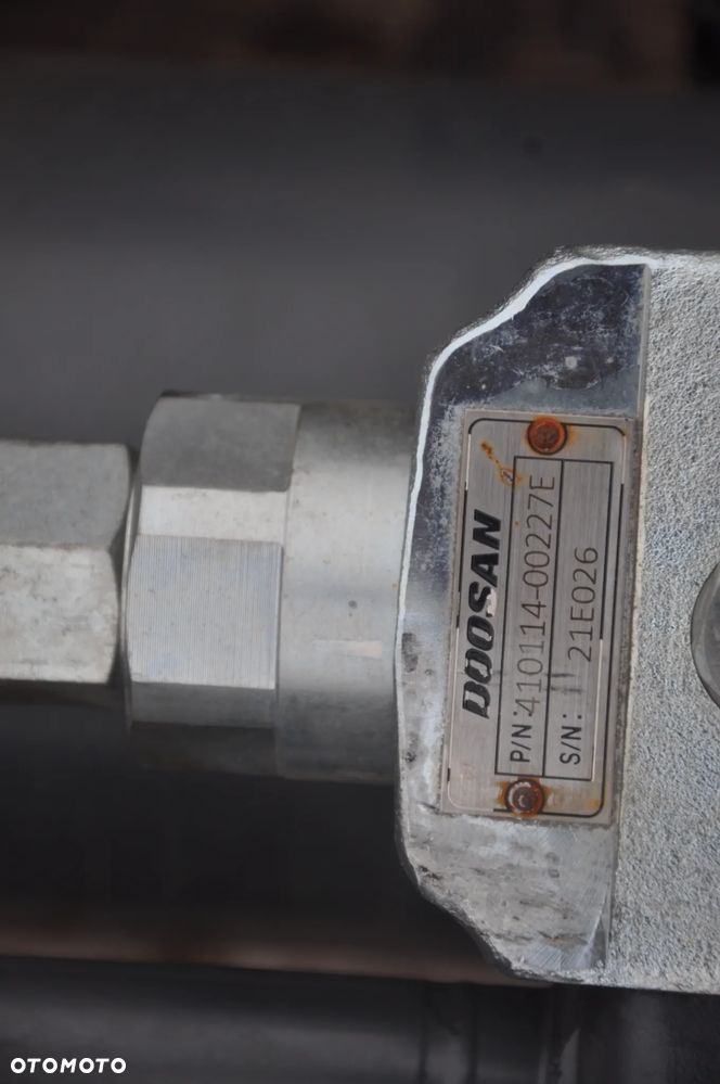 Zamek hydrauliczny siłownika Doosan DX 225 LC NOWY - 3