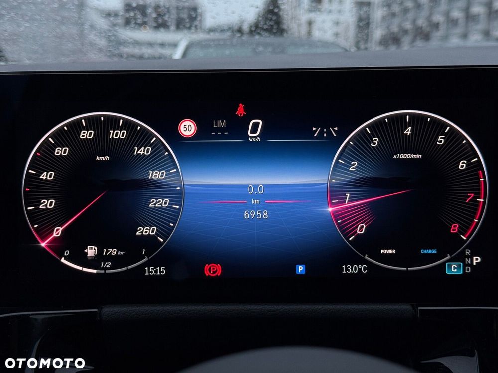 Mercedes-Benz GLA 200 AMG Line - 29