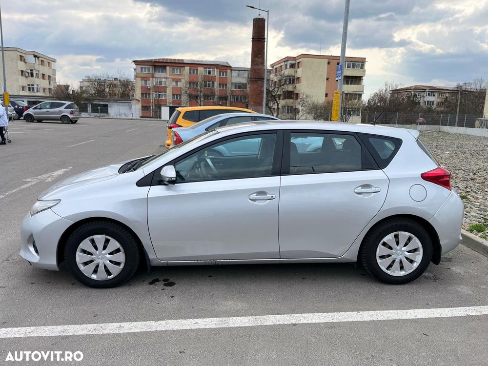 Toyota Auris 1.3 Dual VVT-i Luna - 6