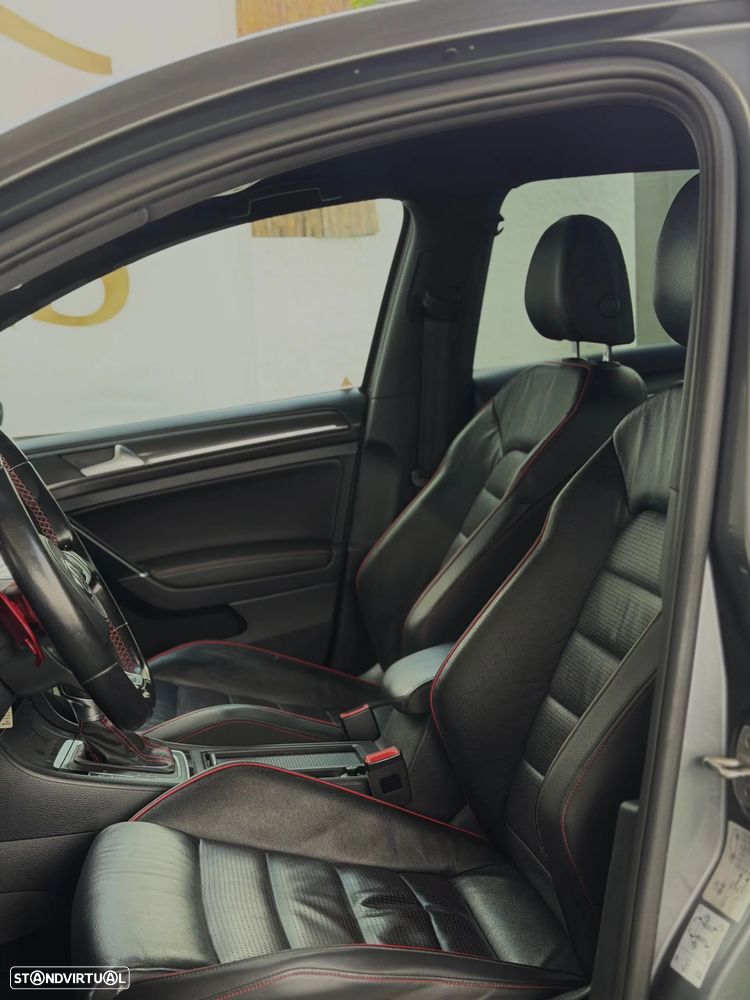 VW Golf 2.0 TSI GTI DSG Performance - 20