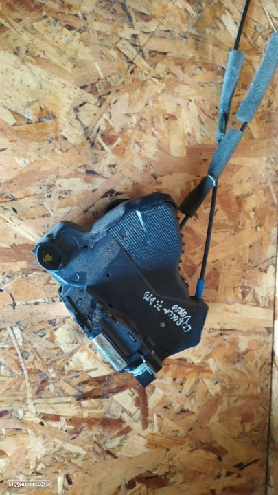 FECHO DA PORTA TOYOTA COROLLA VERSO AR10 04-08 - 4