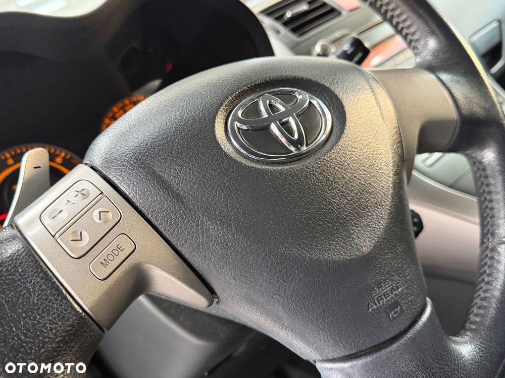 Toyota Auris 1.6 VVT-i Prestige MM - 25