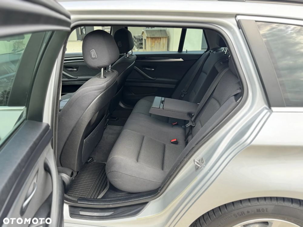 BMW Seria 5 520d - 31