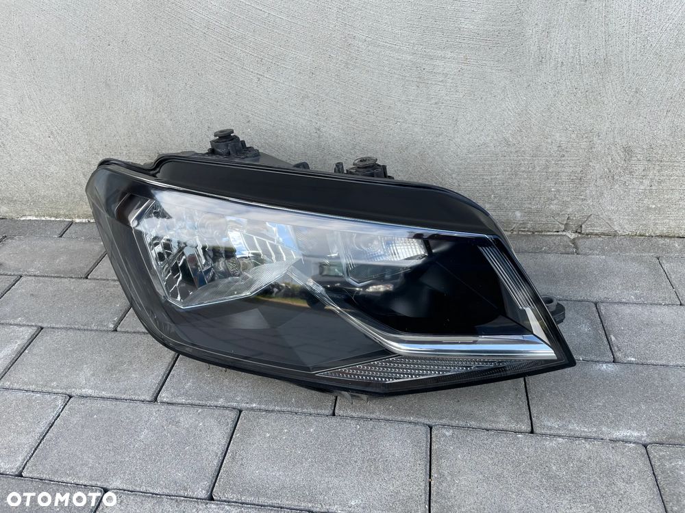 LAMPA PRZEDNIA PRAWA VW CADDY IV   2015-- - 1