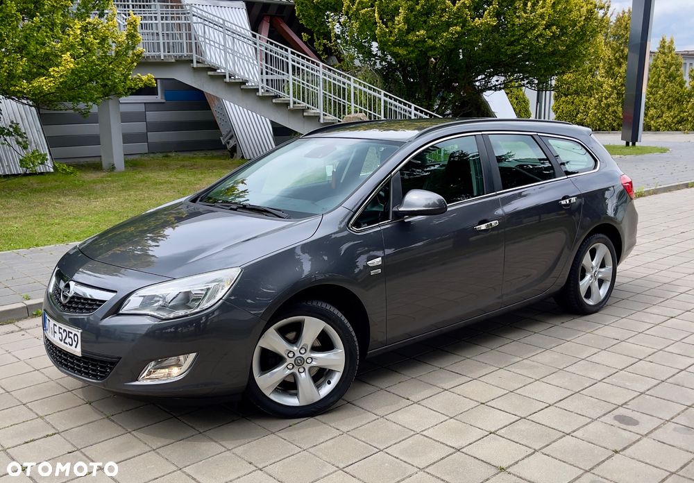 Opel Astra 1.4 Turbo Edition - 1