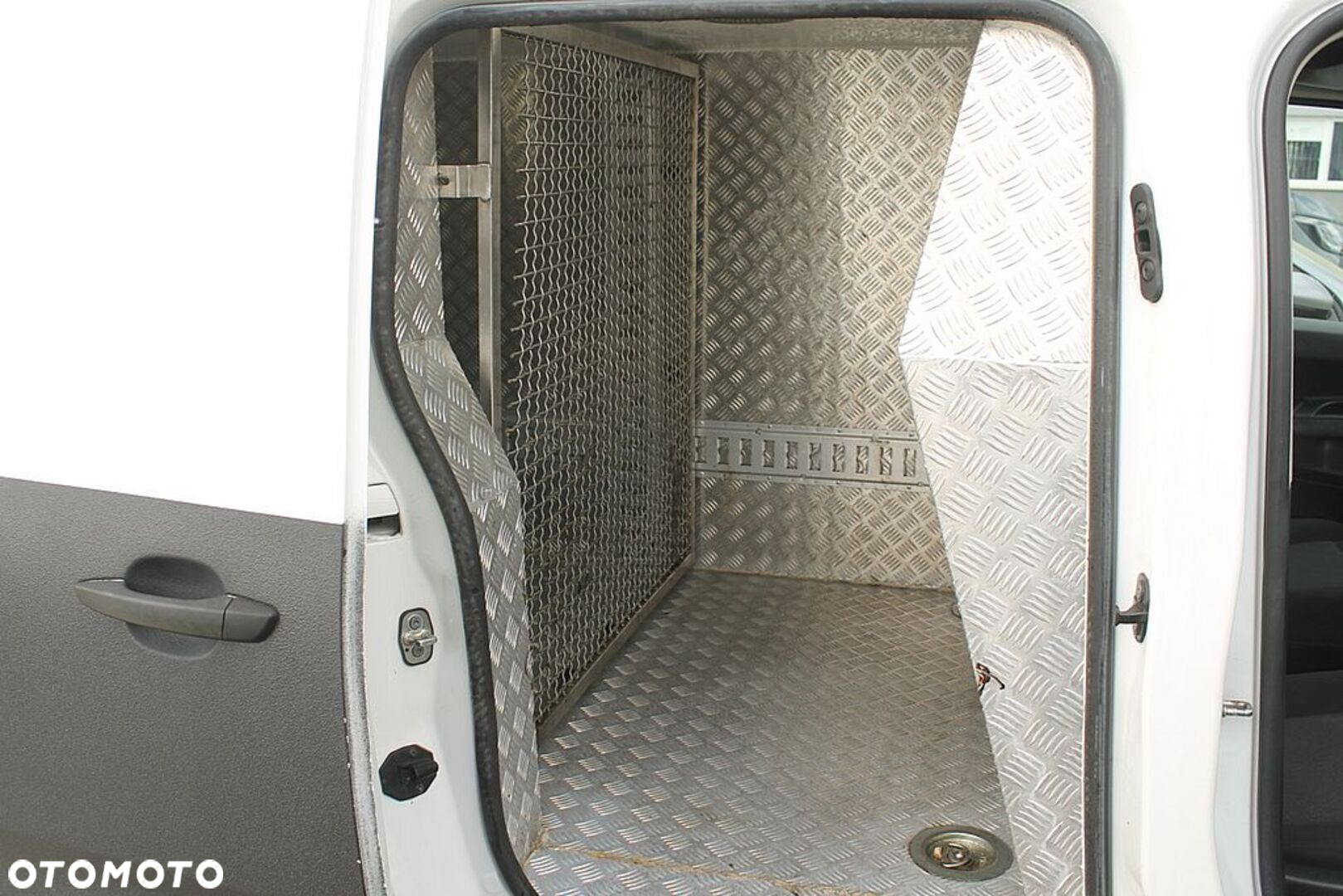 Peugeot Partner - 26