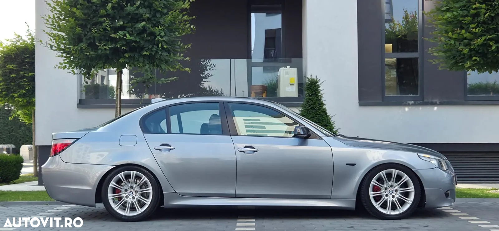 BMW Seria 5 525d - 10