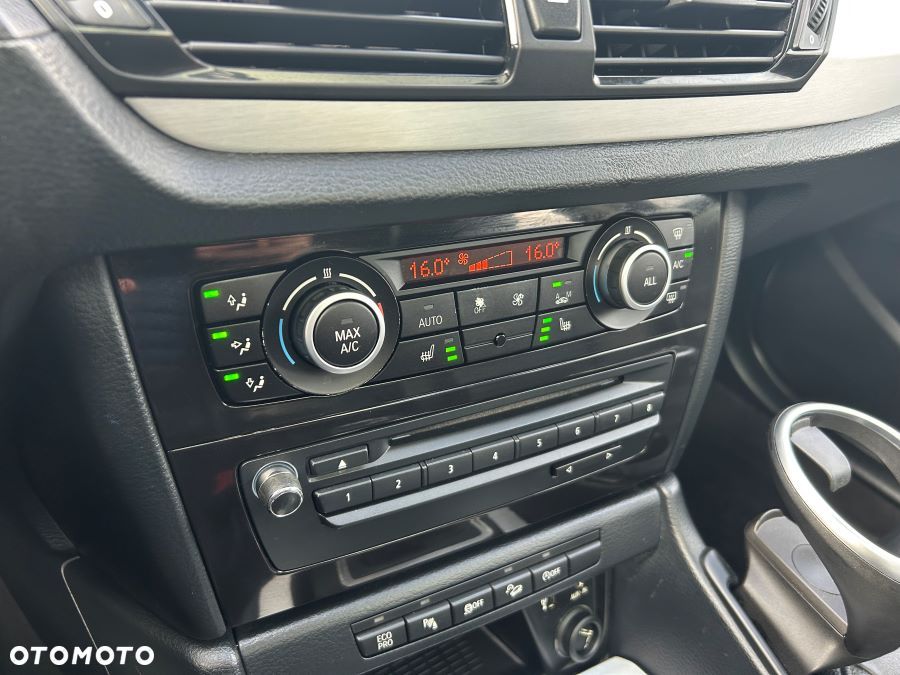 BMW X1 xDrive20d Sport Line - 26