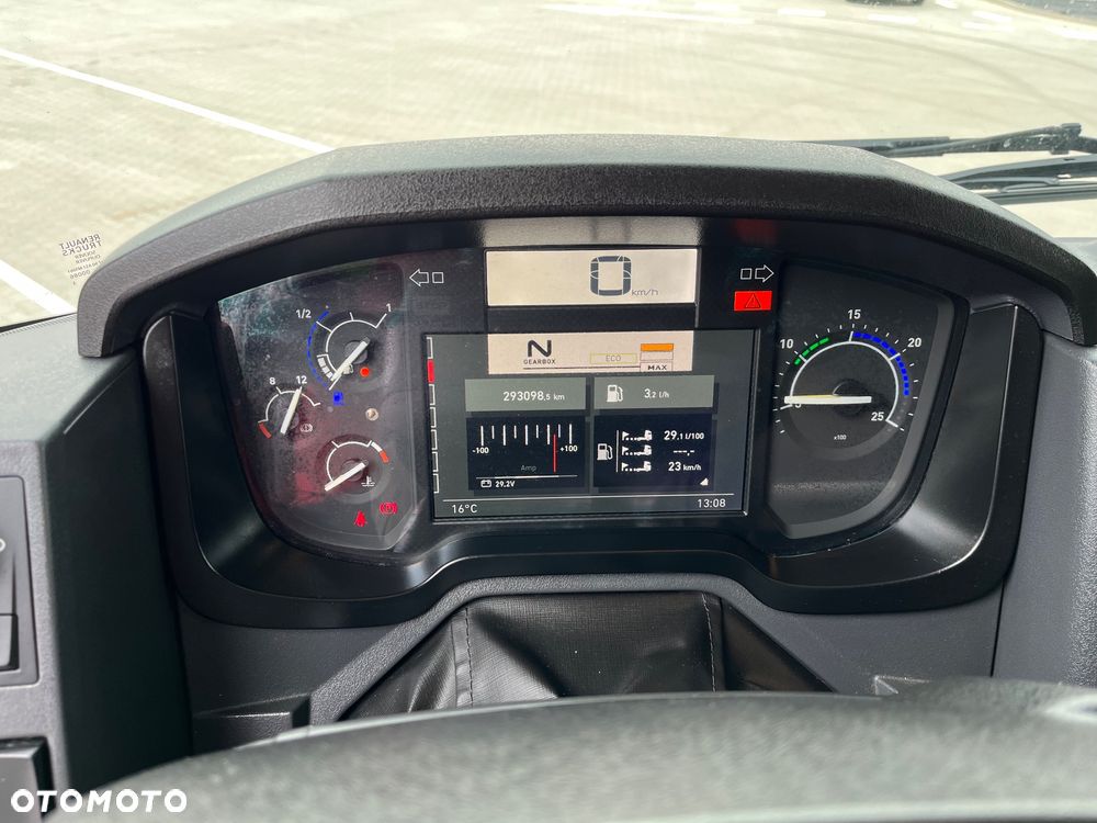 Renault T480 TC High Sleeper Cab - 14