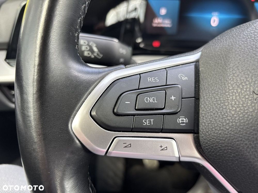 Volkswagen Golf - 13