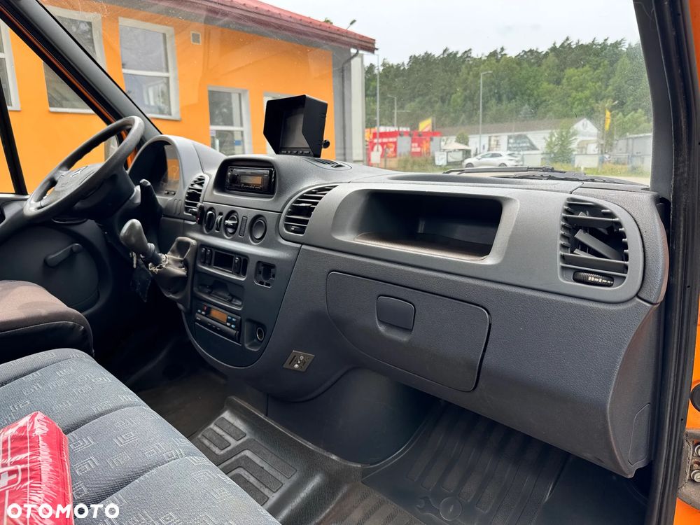 Mercedes-Benz Sprinter - 31