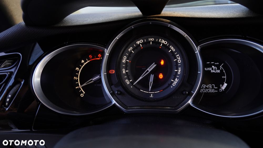 Citroën DS3 1.6 HDi SoChic - 10