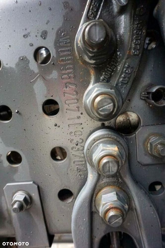 Mercedes-Benz Arocs 1843 4x4 podwozie - 9