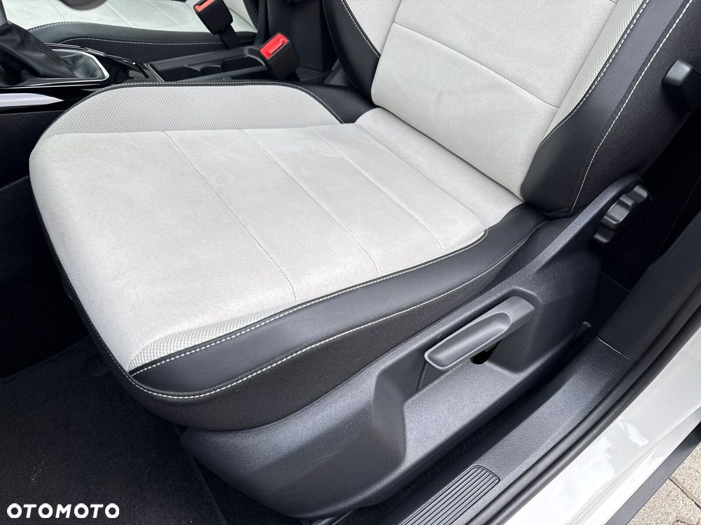 Volkswagen T-Roc 1.5 TSI Style DSG - 17