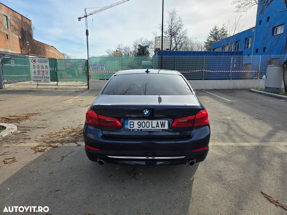 BMW Seria 5 520i Aut. Luxury Line - 4