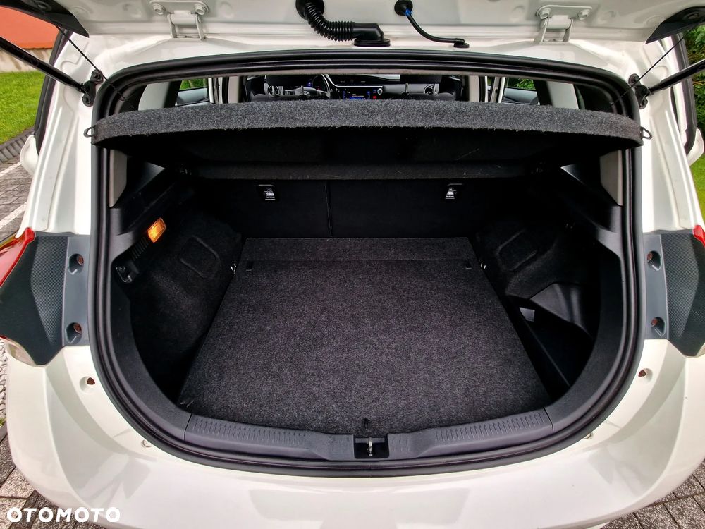 Toyota Auris Hybrid 135 Premium - 21