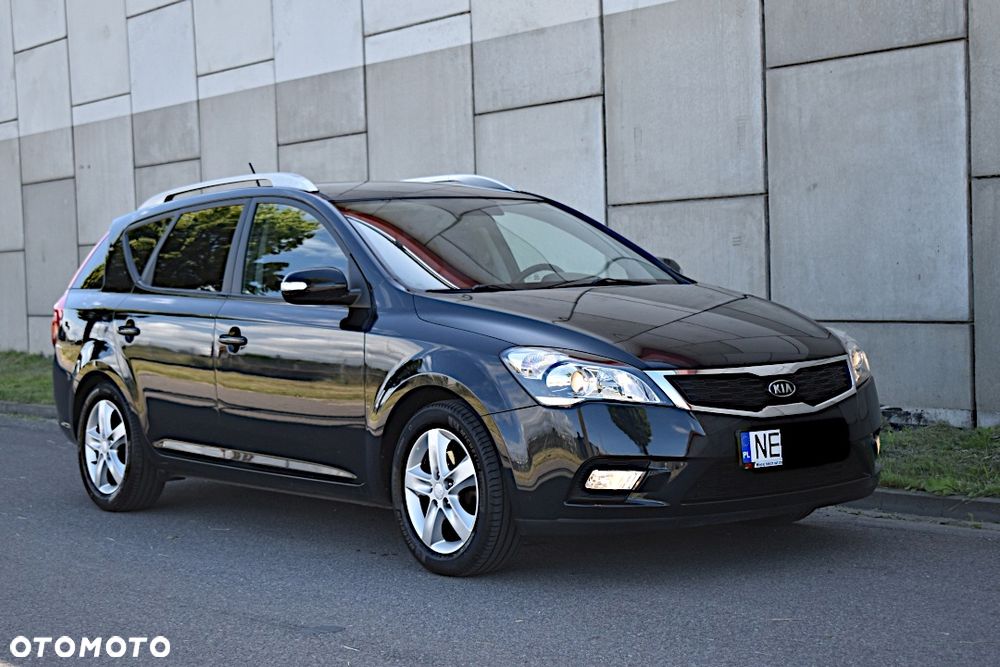 Kia Ceed - 14