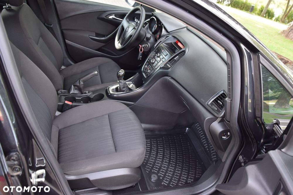 Opel Astra 1.4 ecoFLEX - 9