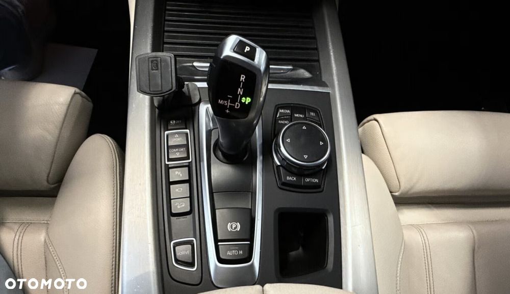 BMW X5 xDrive40e - 24