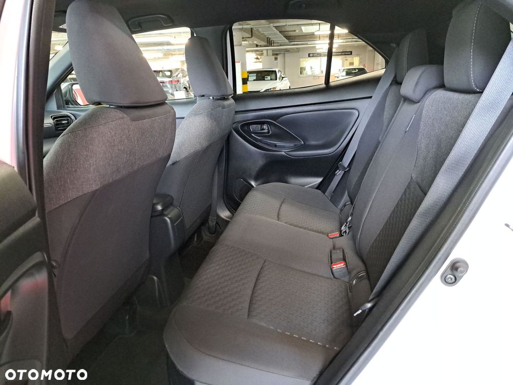Toyota Yaris Cross Hybrid 1.5 Style AWD - 13