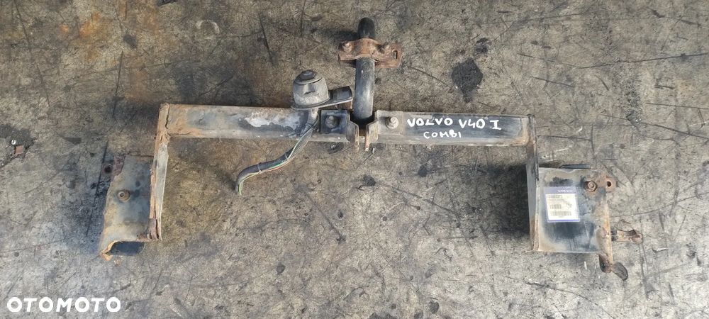 VOLVO V40 S40 I combi hak holowniczy - 1