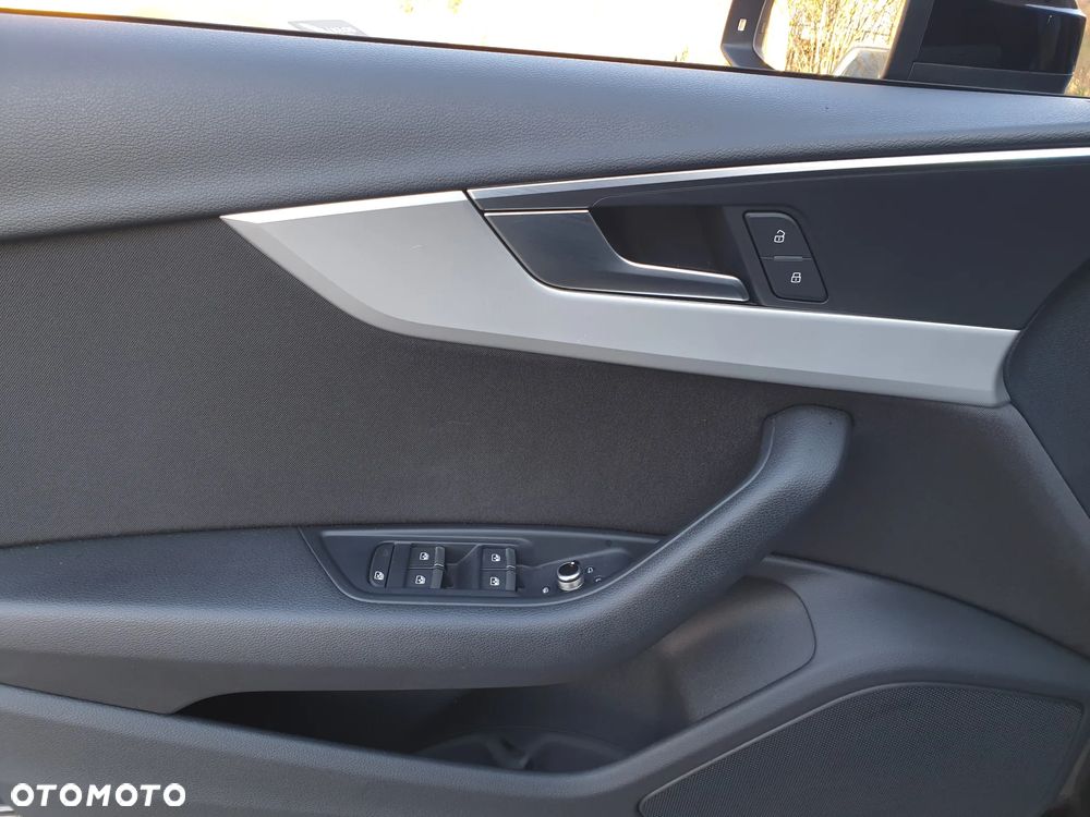 Audi A4 Avant 2.0 TDI ultra design - 20