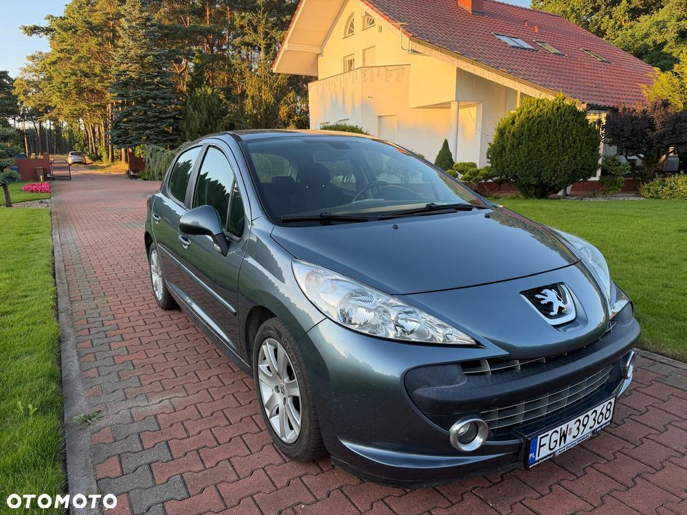 Peugeot 207 1.6 HDi - 18