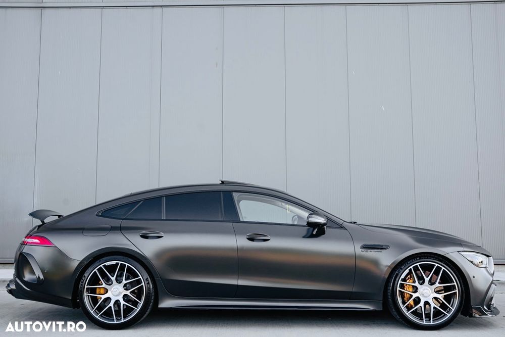 Mercedes-Benz AMG GT-S 63 4MATIC+ - 9
