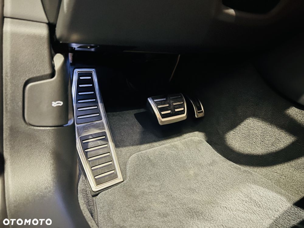 Audi S8 TFSI quattro tiptronic - 23