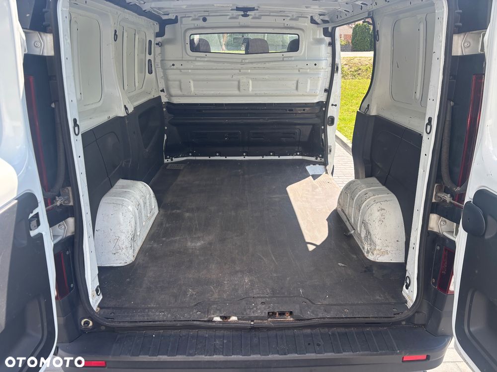 Renault Trafic - 12