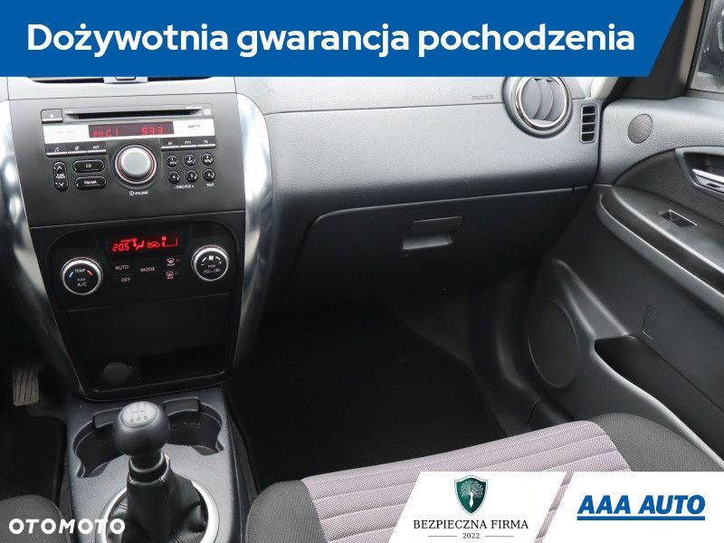 Suzuki SX4 - 10