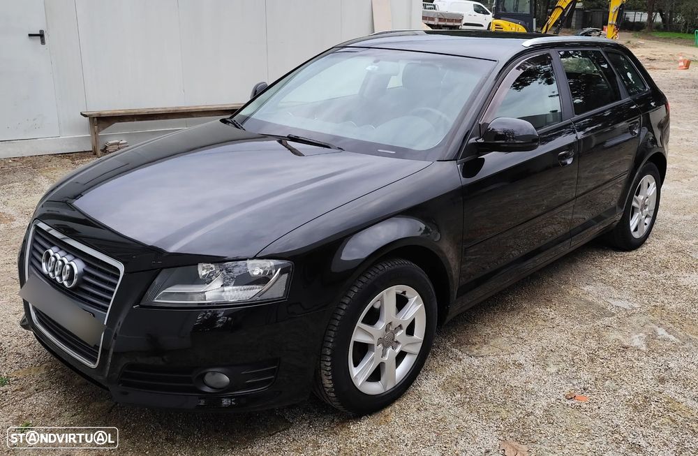 Audi A3 Sportback 1.6 TDI Attraction - 4
